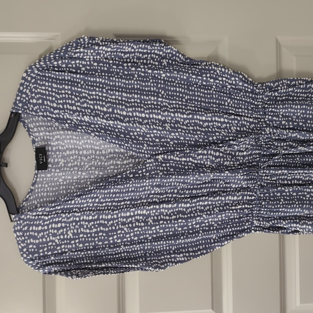 Grey & white V neck sleeveless jumpsuit with tie waist and pockets size small
